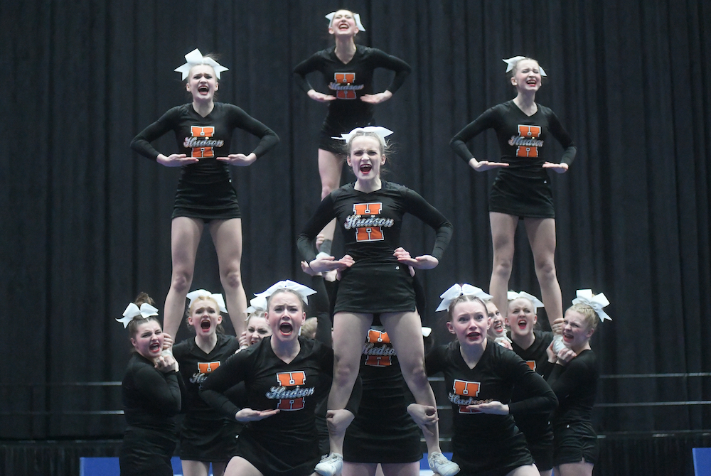 Hudson competitive cheer