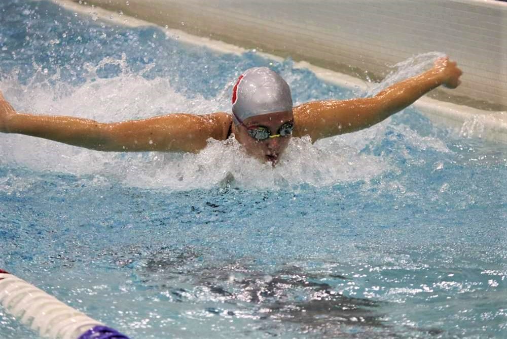 Hannah Smith swims for Temperance Bedford.