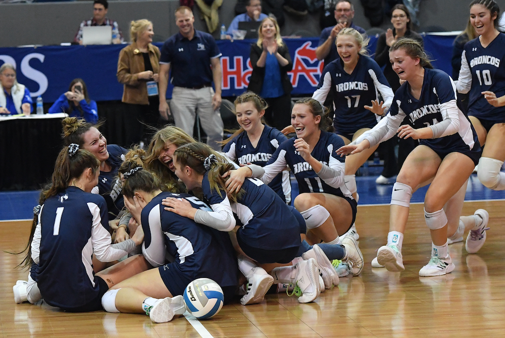 North Branch celebrates its Division 2 championship Saturday at Kellogg Arena. 