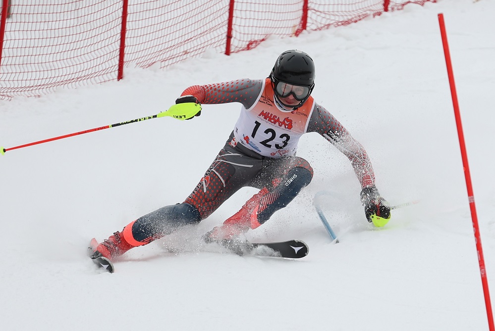 Braydon Sorenson competes for Onekama during the 2022 Division 2 Finals. 