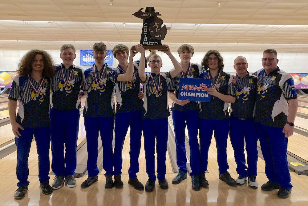 Flint Kearlsey's boys celebrate their Division 2 Finals championship.