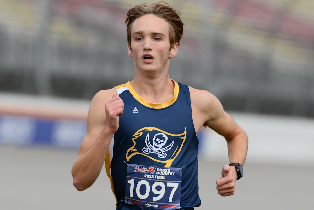 Pewamo-Westphalia’s Collin Farmer approaches the finish on the way to winning the Division 3 championship Saturday at MIS.