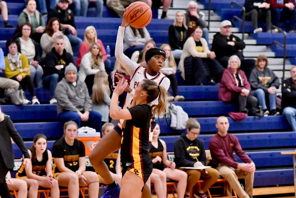 Flint Powers Catholic and Davison face off in a season opener, won by the Chargers 73-41.