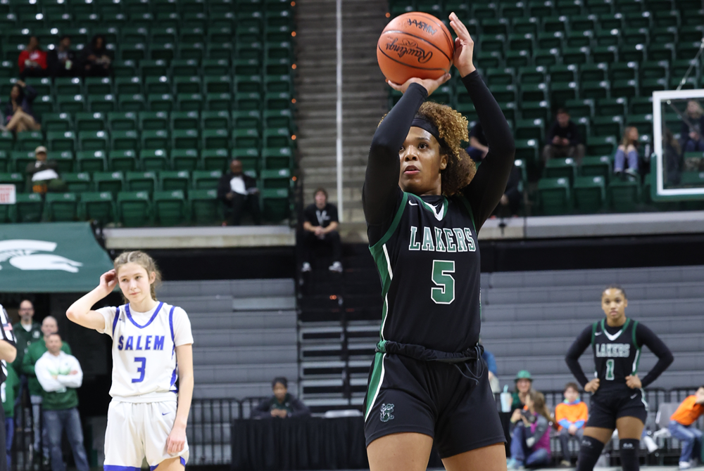 A West Bloomfield player shoots a free throw at Breslin Center during the 2023 Semifinals.