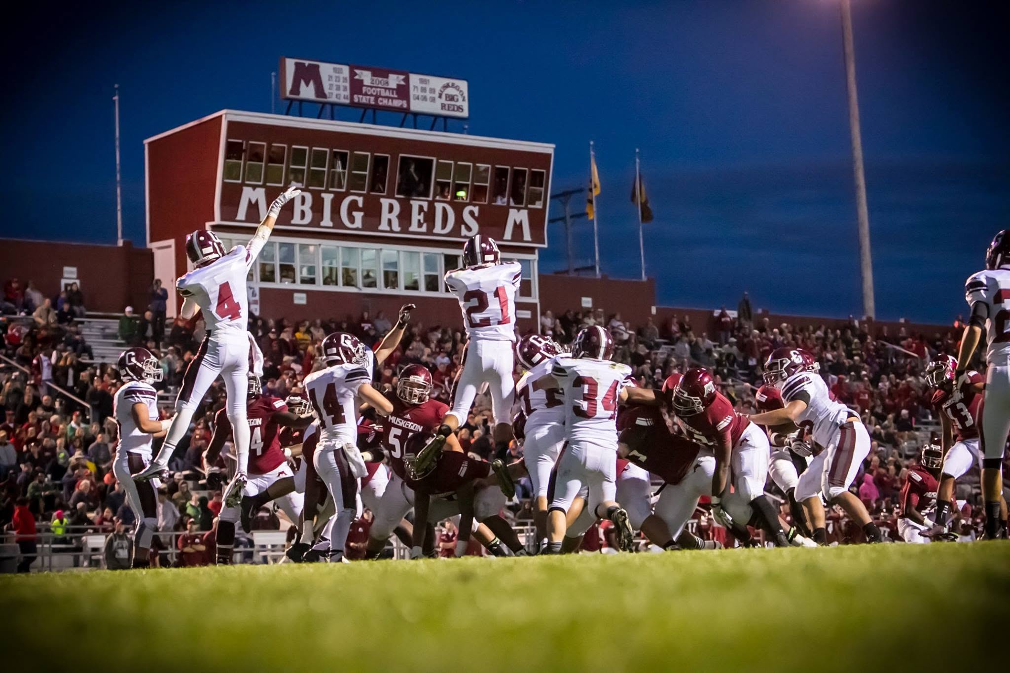 Muskegon takes on Grandville in 2015 at Hackley Stadium in what would end as the program’s 800th victory.