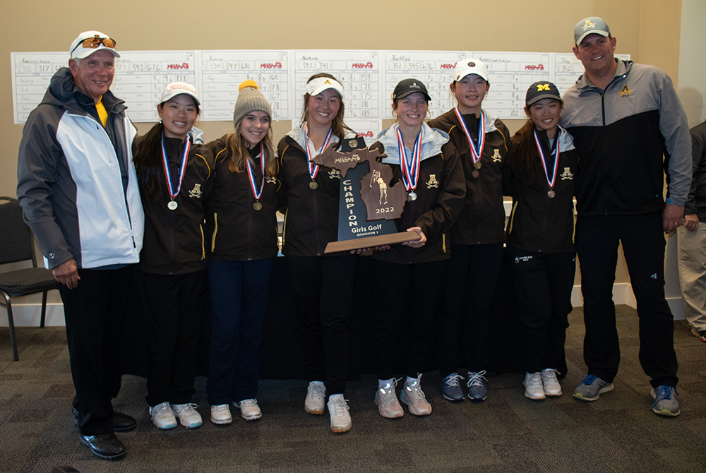 2022 Div 1 Girls Golf Champions - Rochester Adams