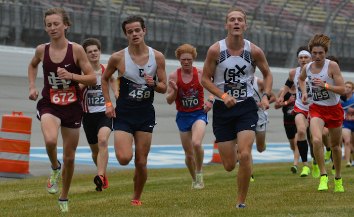 East Grand Rapids’ Davis Christy (458) is among leaders of a pack heading toward the finish. 
