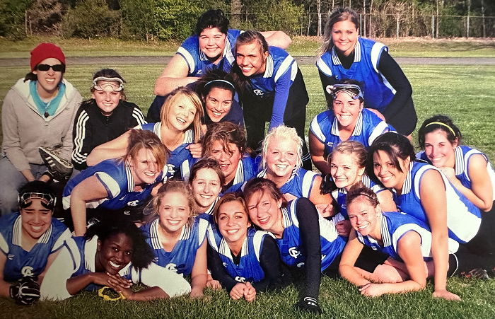 Shaver (bottom row, fifth from left) was a four-year player at Carman-Ainsworth, including on this 2007 team. 