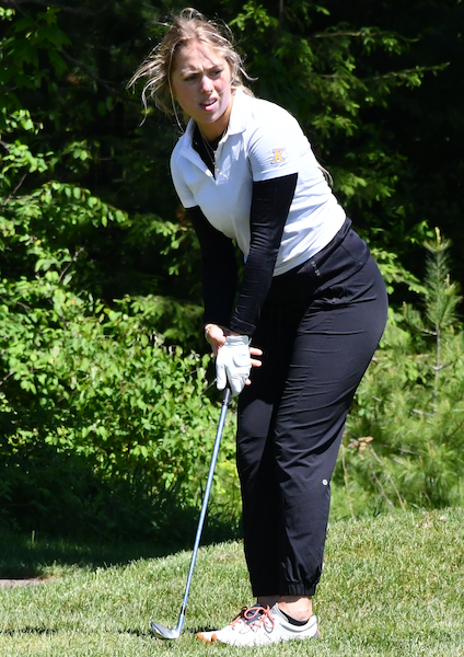 Kingsford’s Ela Rizzo sends an approach shot during her round Wednesday. 