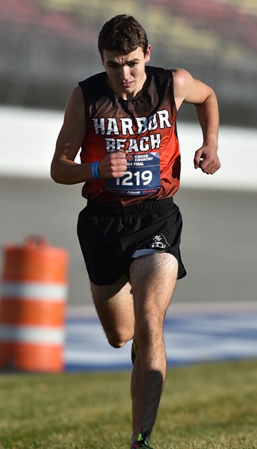 Karg charges toward the finish line.