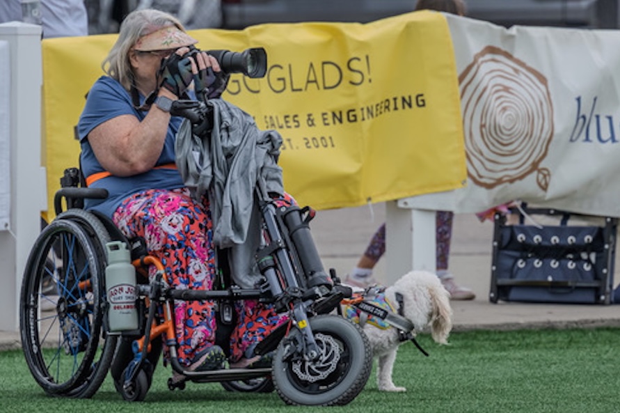 English captures a few frames.