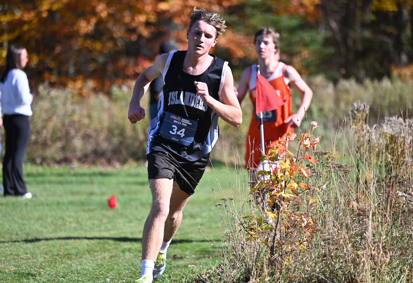 Cedarville/DeTour's Ethan Snyder takes over the lead in the Division 3 race.